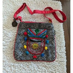 Catori Shoulder/Crossbody Purse.